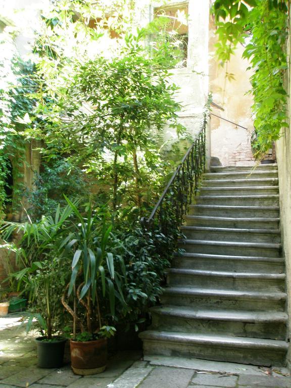Manin Apartment Venesia Ruang foto