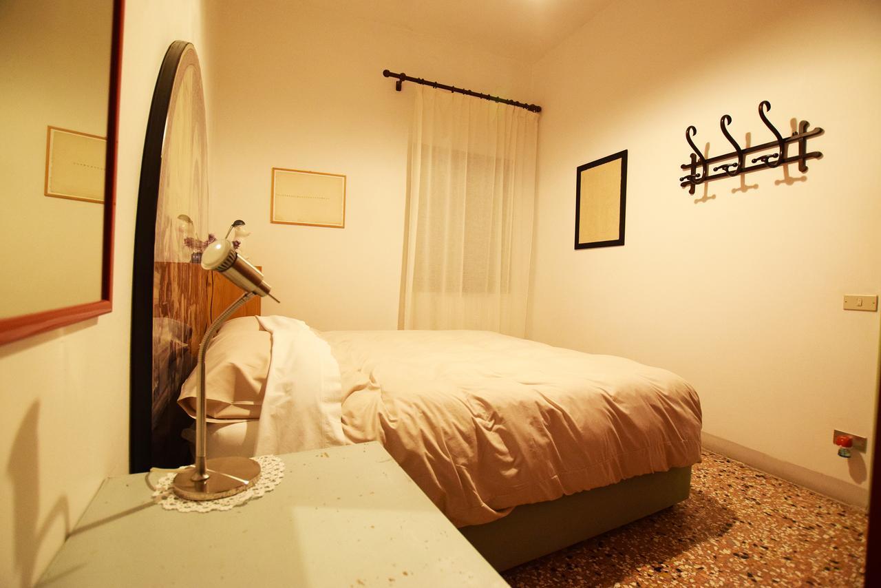 Manin Apartment Venesia Bagian luar foto